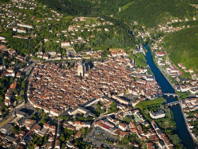 La Perle Du Rouergue Lägenhet Villefranche-de-Rouergue Exteriör bild